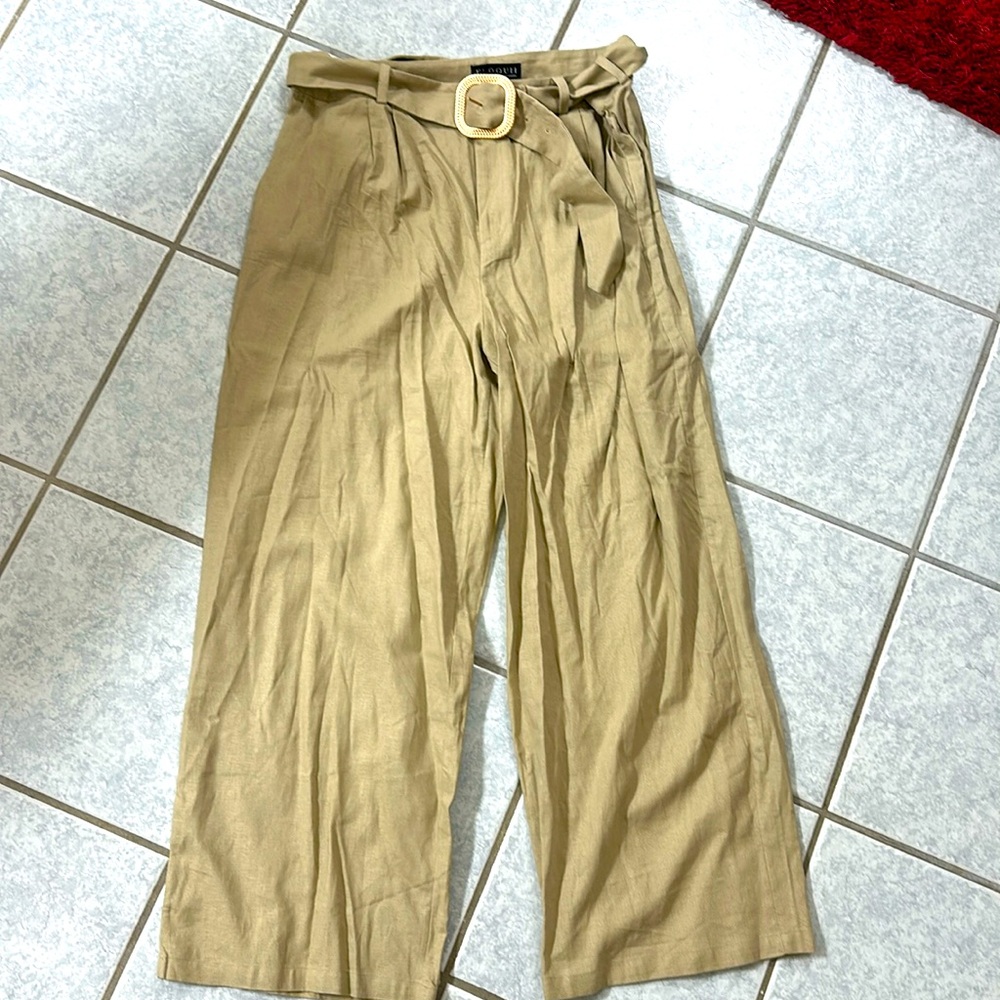 Beautiful tan Eloquii belted linen blend pants!